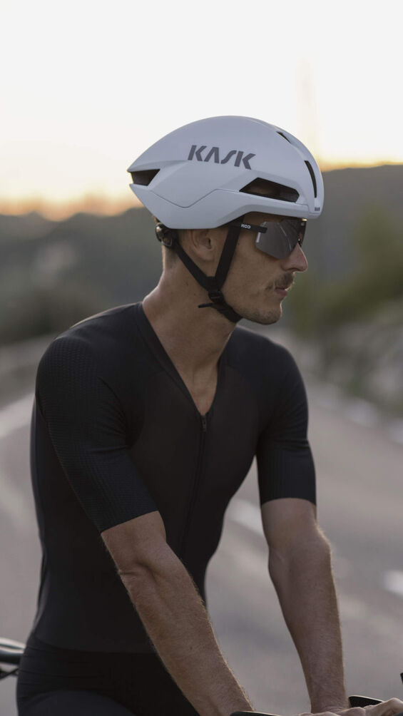 Kask Nirvana White